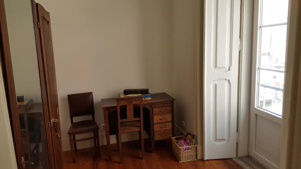 Grandmommy'S House - Traditional And Comfy Lisboan Apartment Bagian luar foto